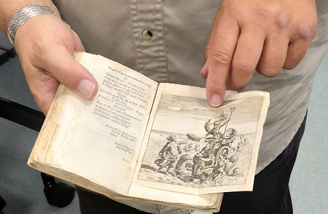 illustration
from 1644 title on
therapeutic uses of
chocolate